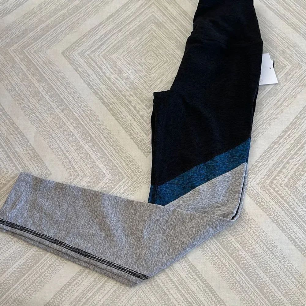 Beyond Yoga Spacedye Tri-Panel High Waisted Midi Leggings in Grey & Blue